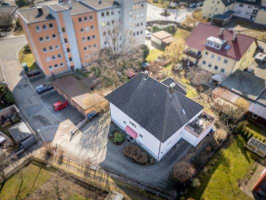 Von oben mit Umgebung