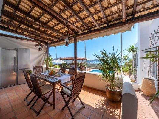 Kreta, Elounda: Villa mit Pool und atemberaubendem Meerblick auf die Bucht zu verkaufen