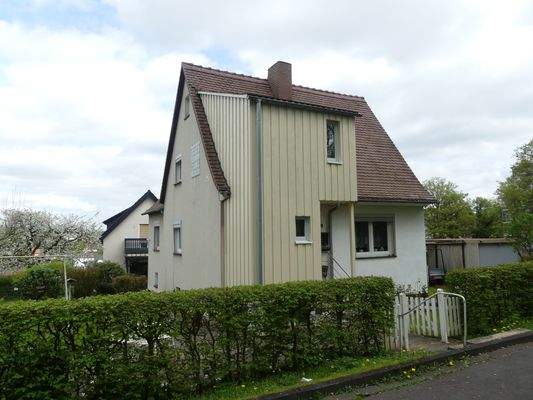 Front-/ und Seitenansicht links