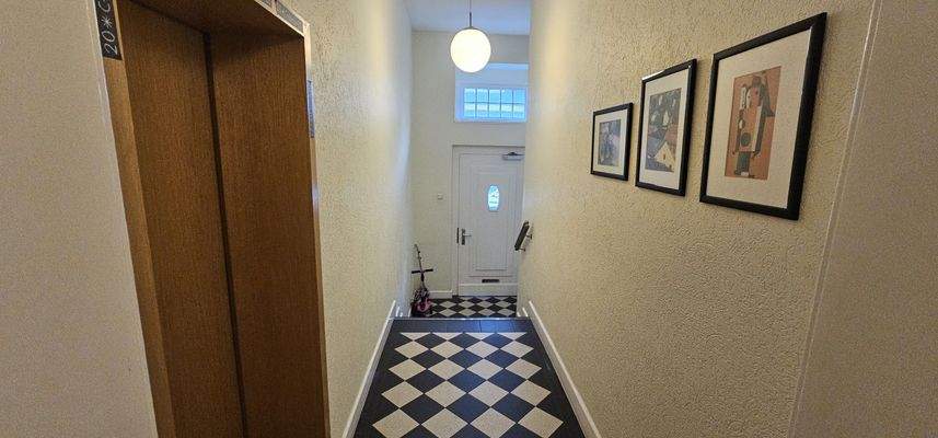 Gepflegter Hauseingangsbereich