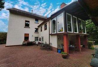 Rückansicht inkl. Wintergarten