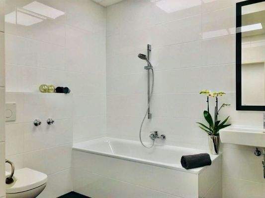 Erdgeschoss Wohnung 01 Badezimmer