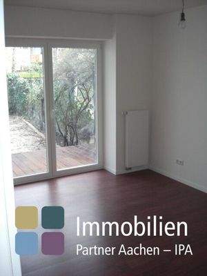 Wohnzimmer zu Terrasse