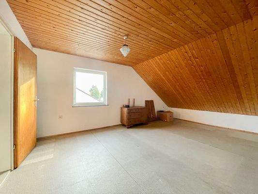 Dachgeschoss Wohnung 2