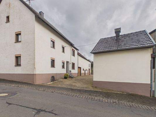 Großzügige Einfahrt 