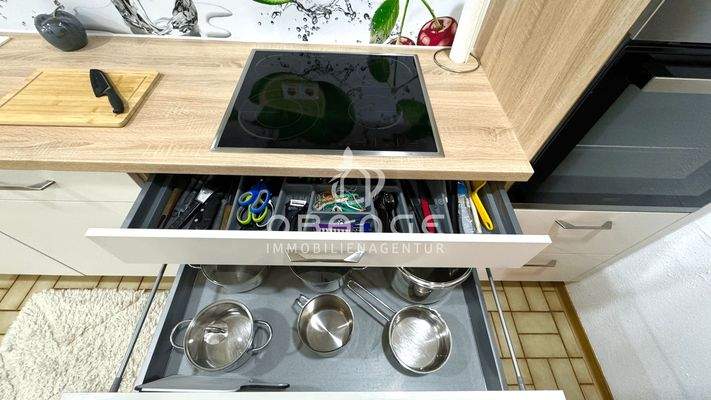 Küche inkl. Inhalt