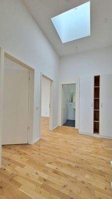 Flur mit Einbauschrank.jpg