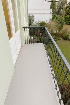 Balkon (KI-generiert)