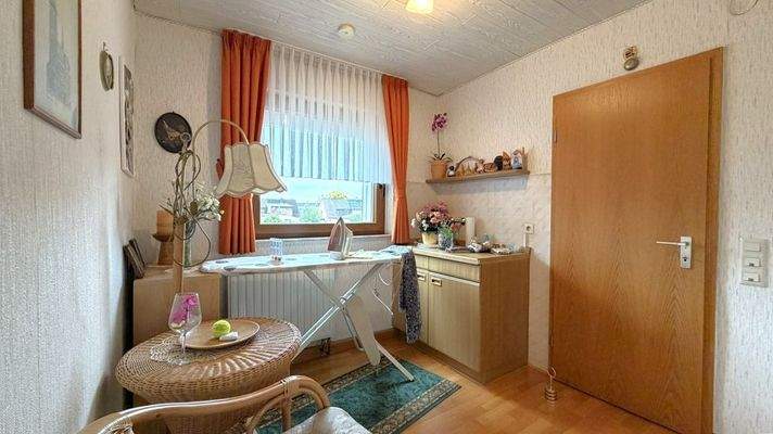 Kinder-/Arbeitszimmer