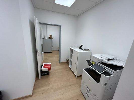 Büro mit Kopierer