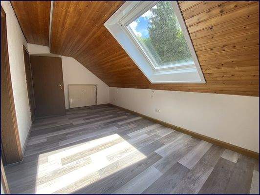 KInderzimmer Wohnung Dachgeschoss