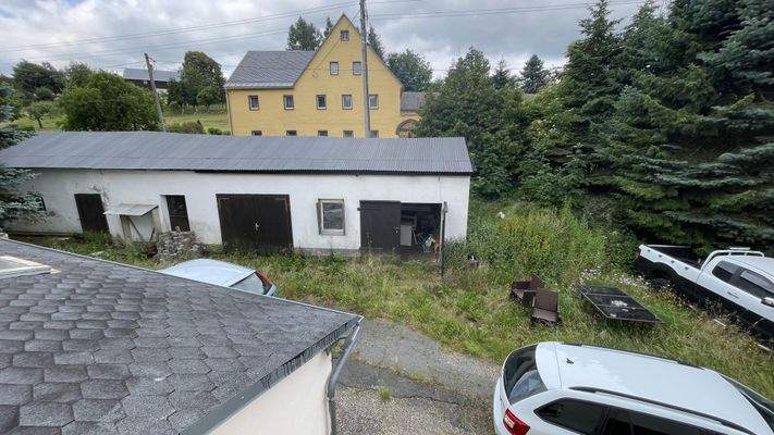 Blick auf das Nebengebäude