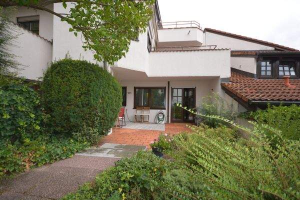 Zugang zur Wohnung + Terrasse