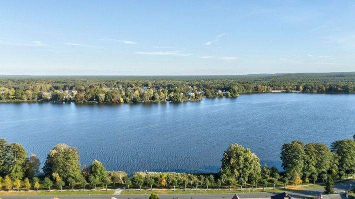 Weitblick über den Müllroser See