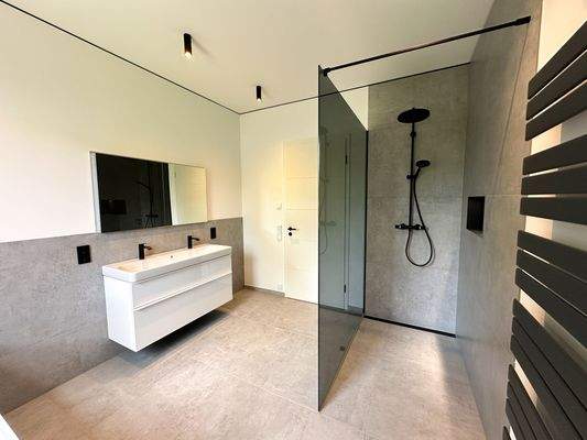 Master Bad Obergeschoss