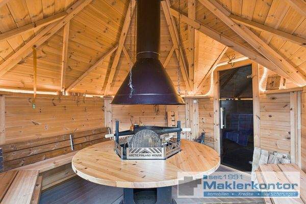 Finnische Kota mit Sauna und Grill