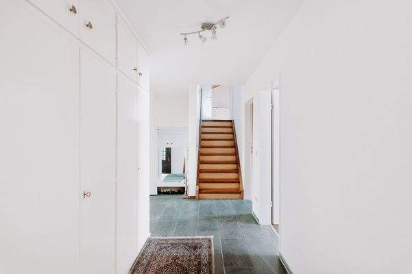 Flur mit Einbauschrank