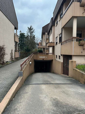 Aussen_Zufahrt_Tiefgarage