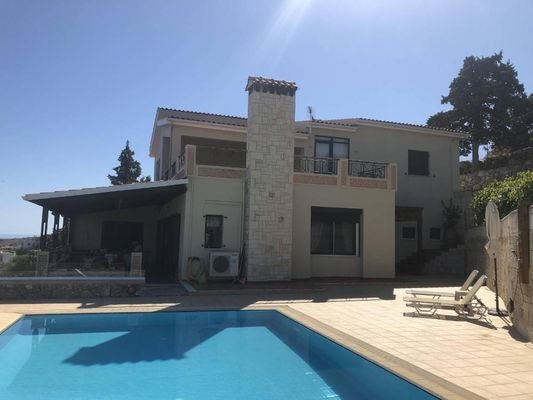 Kreta, Kokkino Chorio: Villa mit spektakulärer Aussicht zu verkaufen