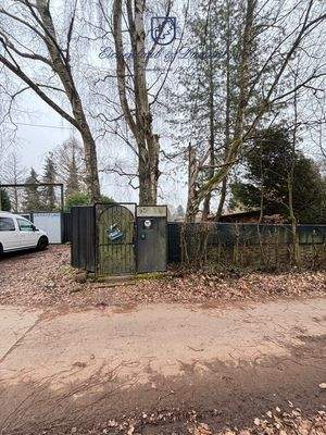 Stellplätze und Eingang