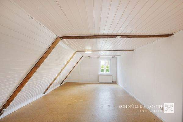 Ein Kinderzimmer im Dachgeschoss