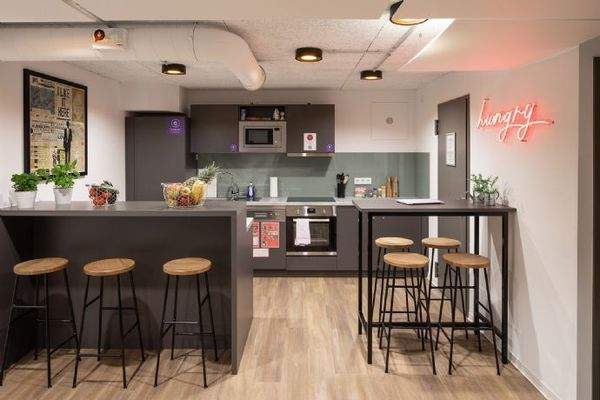 THE FIZZ Aachen Gemeinschatfsküche