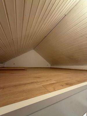 Dachboden/Stauraum