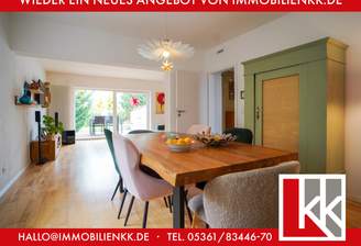 Der Herzstück des Hauses: Ein großer Raum mit...