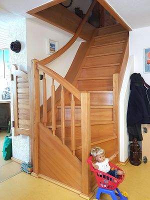 Erdgeschoss - Treppe zum Obergeschoss