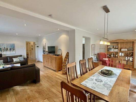 Wohn-/Esszimmer im Erdgeschoss