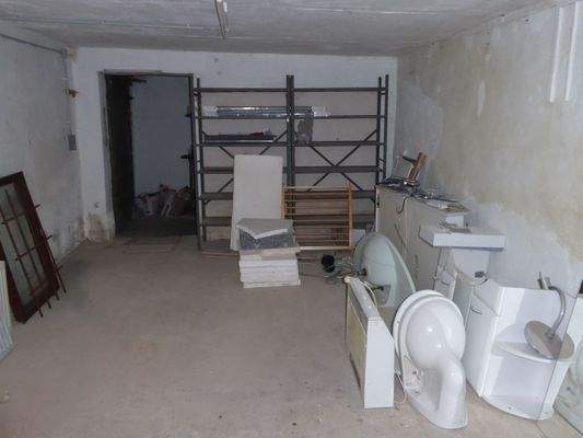 Garage mit Werkstatt