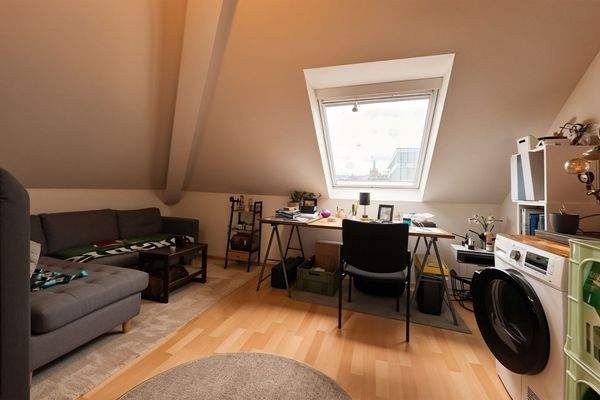 geräumiges Büro oder Schlafzimmer