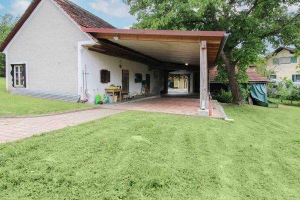 Nebengebäude Werkstatt Carport