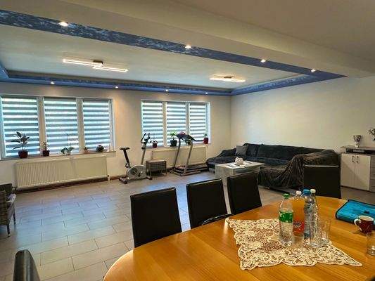 Großes Wohnzimmer.jpg