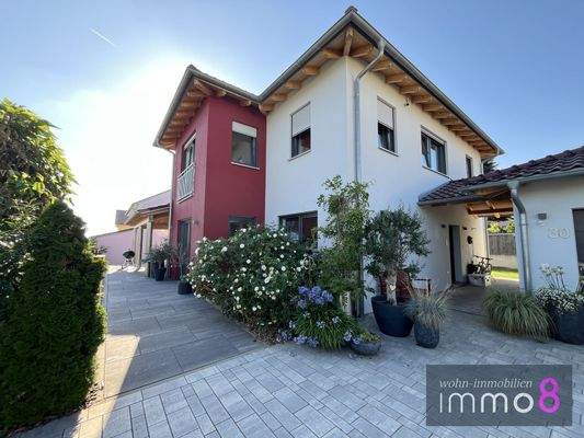 Herzlich willkommen !