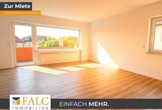 Helles Wohnzimmer mit tollem Ausblick