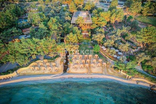 Apartments in a Project with Private Bay and Pier in Bodrum