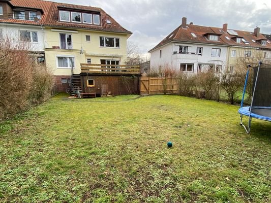 Blick auf Hausrückseite.jpg