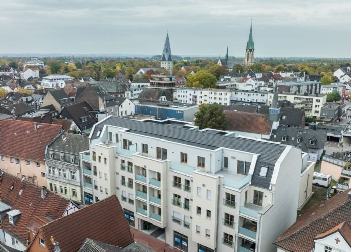 Einfach einziehen - Penthouse-Wohnung über den Dächern von Kamen-City