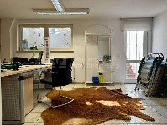 Büro im Kellergeschoss