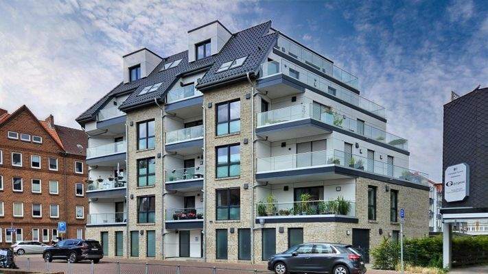 W 10 = SÜD-Loggia und -Fenster