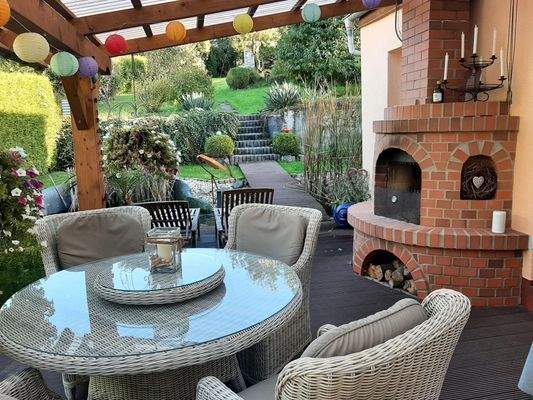 Terrasse mit Kamin.jpg