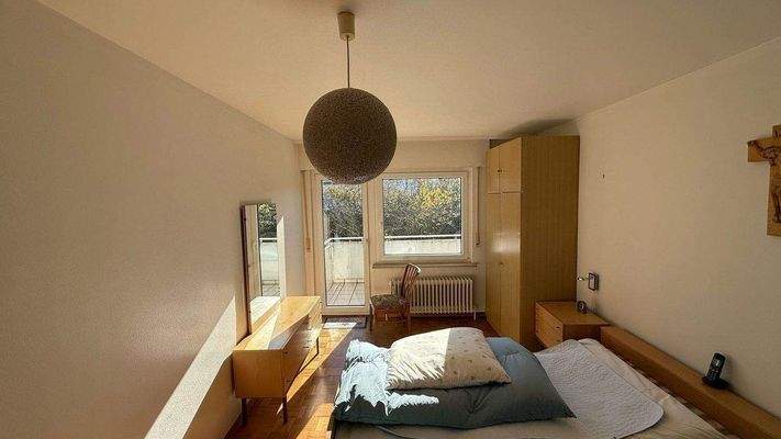 564 OG Schlafzimmer 1