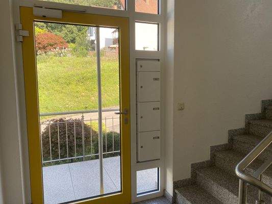 Gebäudeeingang EG