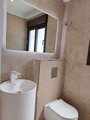 De1495 baño invitados guest toilet b.jpg