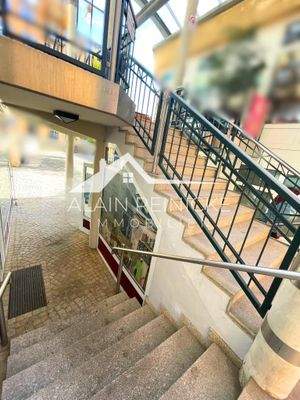 zus. Raum unter Treppe