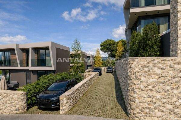 Off-Plan Houses with Sea Views in Antalya Kalkan