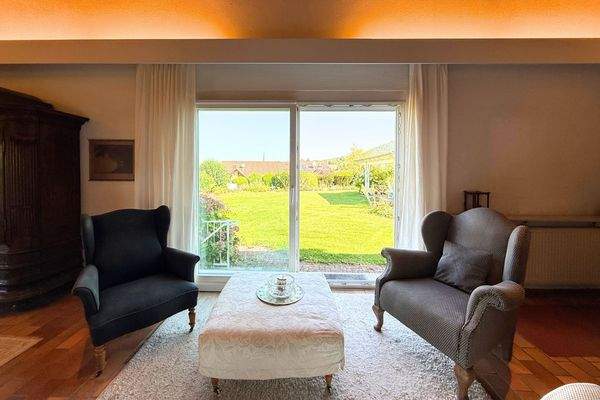 Toller Ausblick in den großen Garten