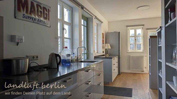 Küche im Gartenhaus.jpg