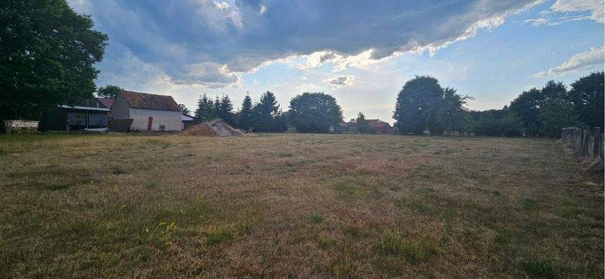 hinterer Teil des Grundstücks - Teilung möglich